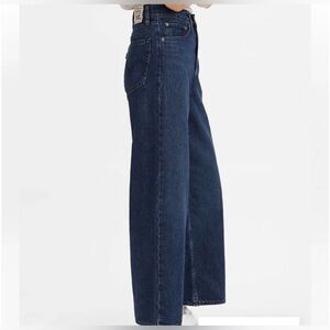 Levi’s women’s high loose jeans size 27